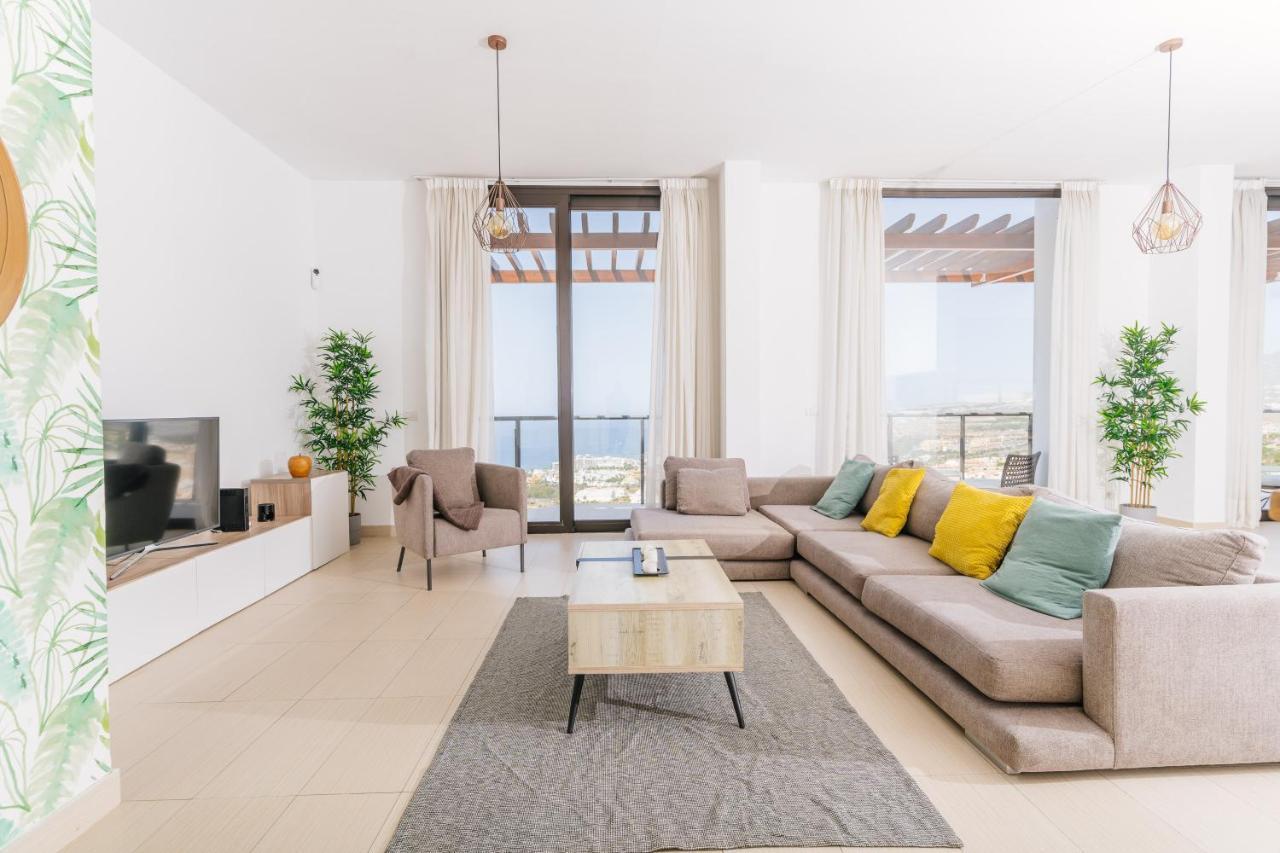 Sunset White Villa - Ocean View, Jakuzzi, Heated Pool, Air-Conditioning, Grill Playa de las Americas  Exteriér fotografie