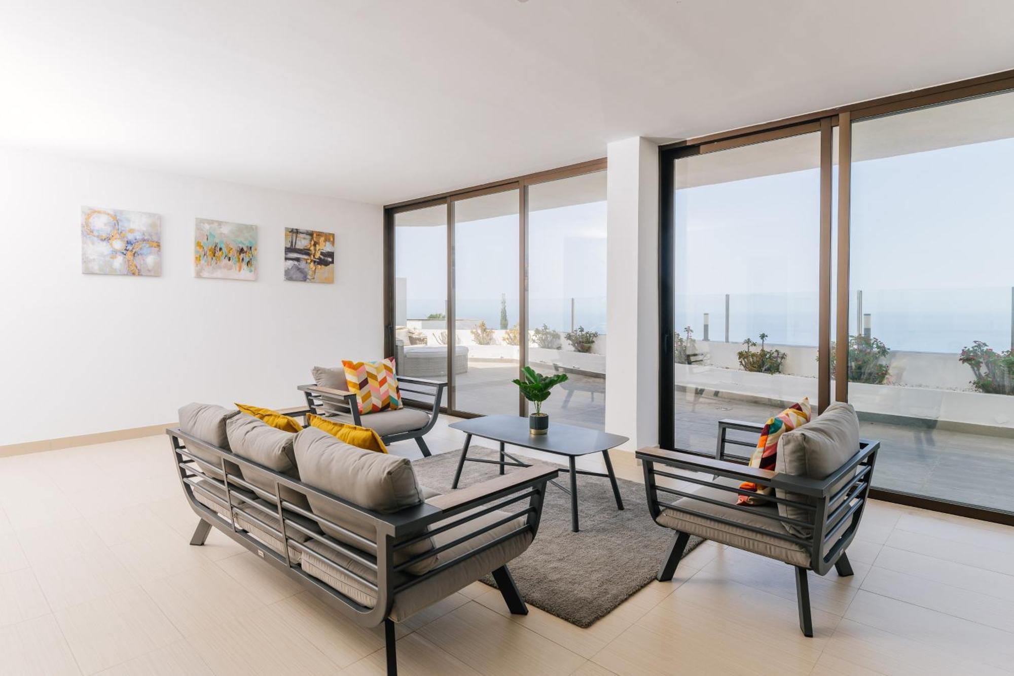 Sunset White Villa - Ocean View, Jakuzzi, Heated Pool, Air-Conditioning, Grill Playa de las Americas  Exteriér fotografie